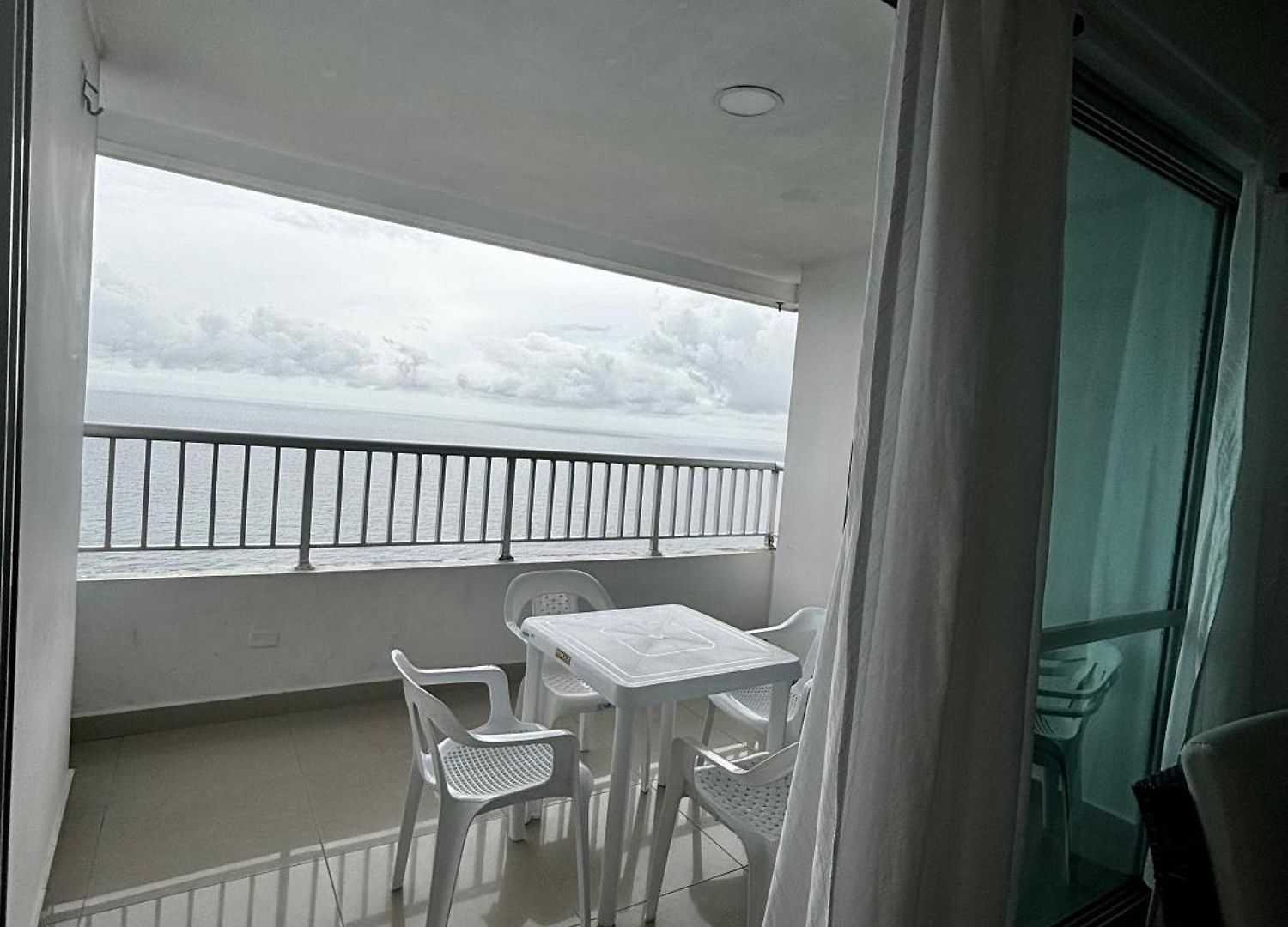 Apartamento Paraíso En Bocagrande Con Vista Al Mar *