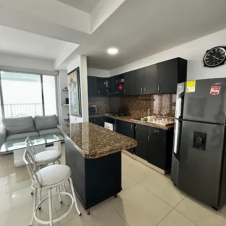 Paraíso En Bocagrande Con Vista Al Mar